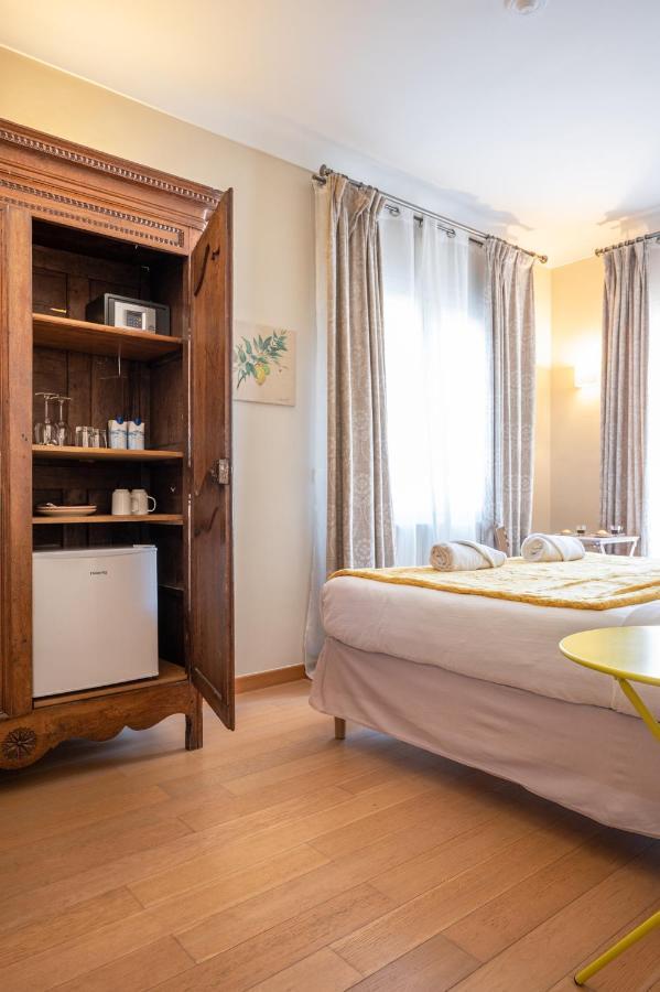 マントン ラ ファブリック ア プピー Bed & Breakfast エクステリア 写真